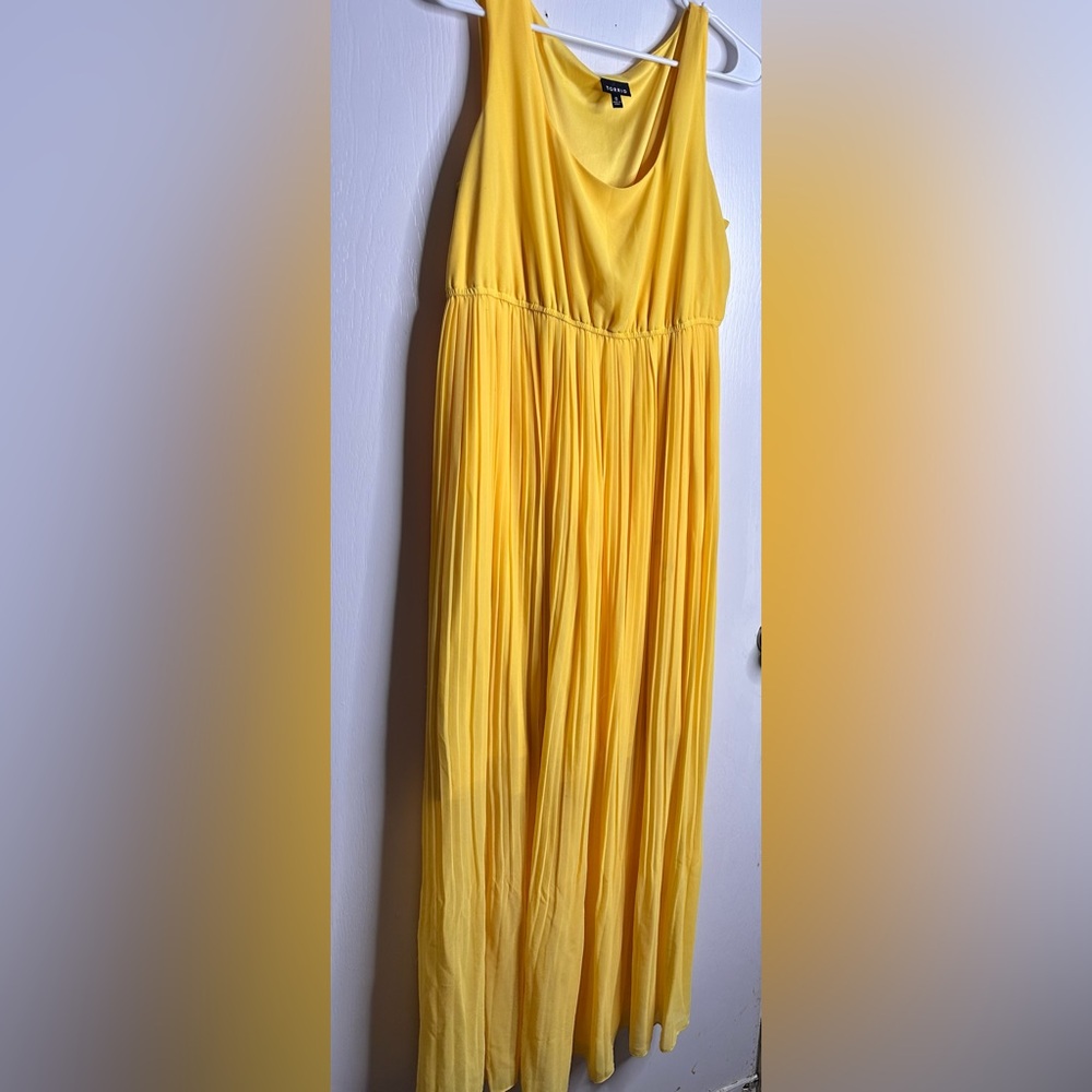 Torrid chiffon maxi dress.  Size 0 (large) - Picture 2 of 9